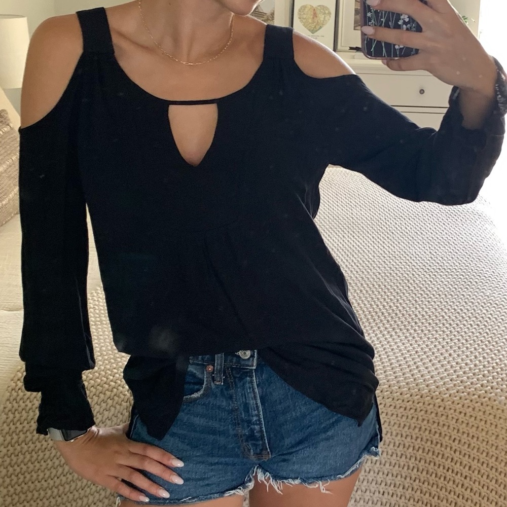 Dr 2 Long Sleeve Shoulderless Blouse
